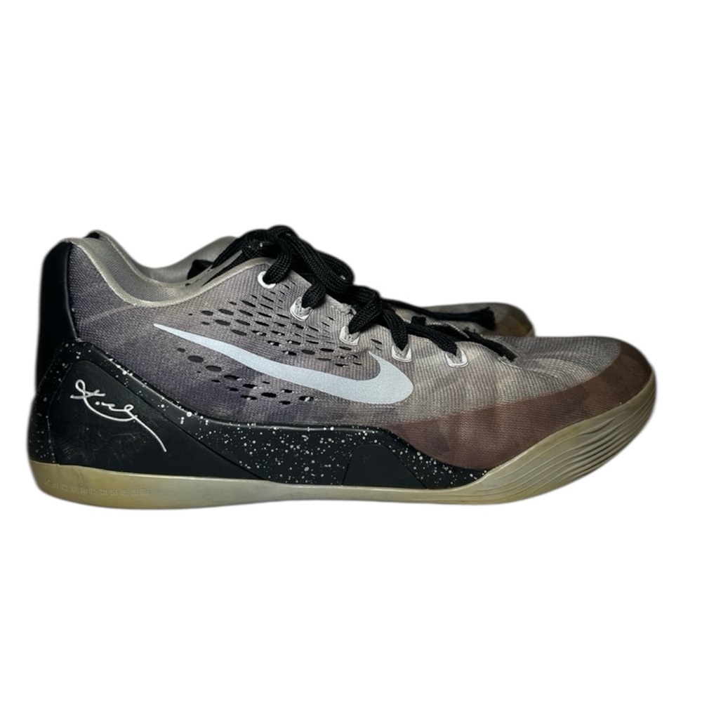 Nike Kobe 9 EM Premium Metallic Silver Shoes Men’s Size 11